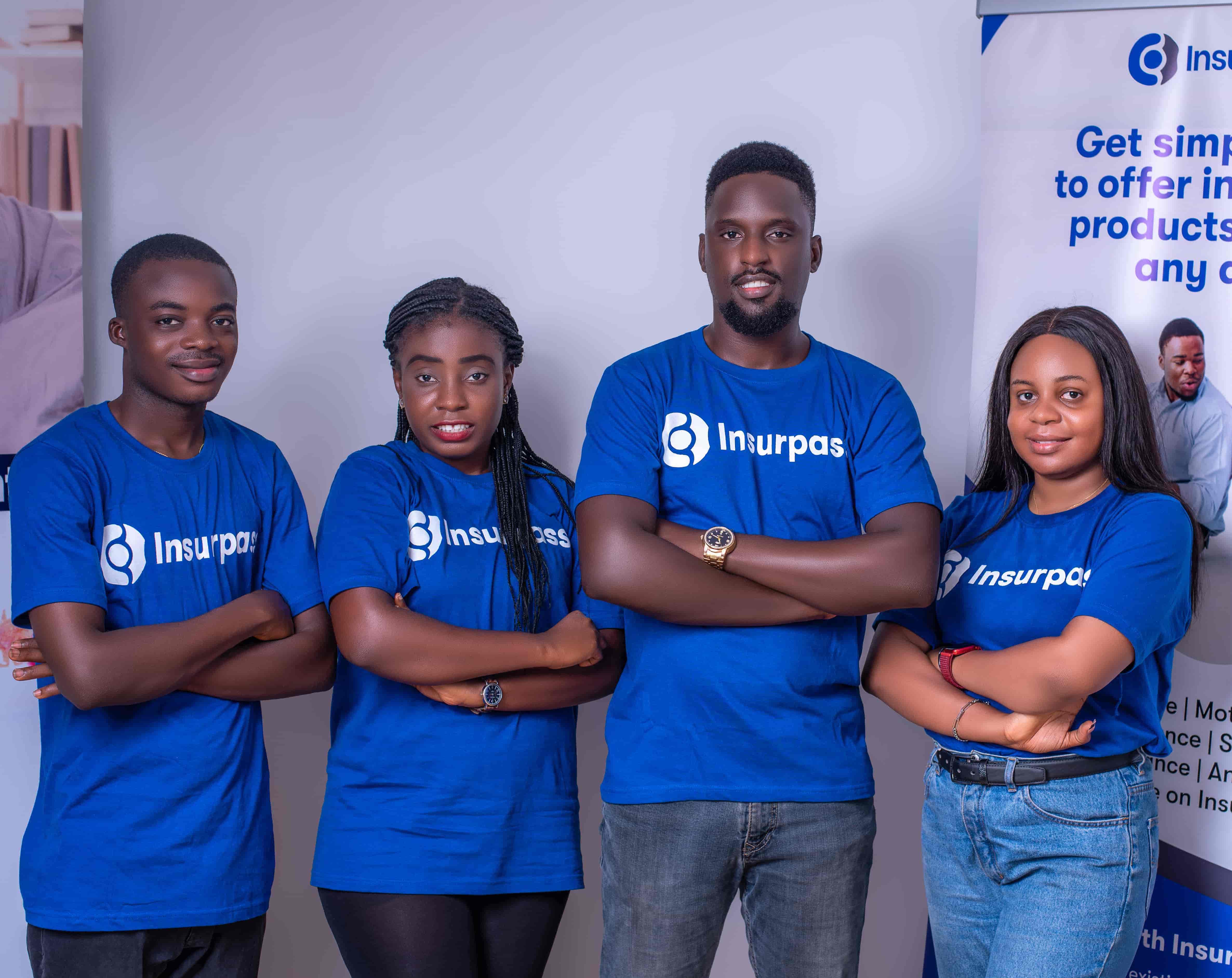 Family happy about Milonics Insurance